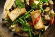 Gegen den Winterblues: Wok-Gemüse mit Tofu
